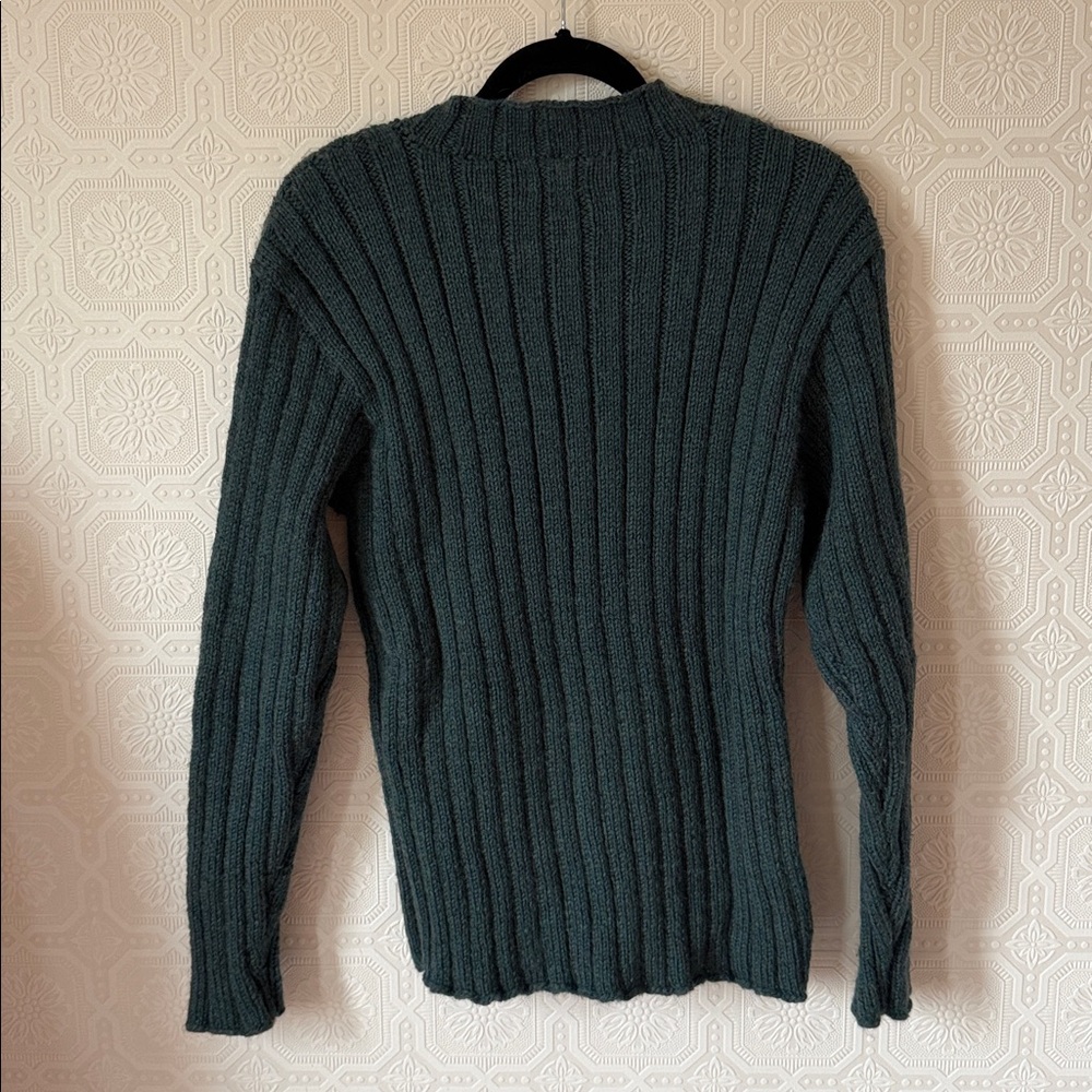 ⬇️⭐️ Hand Knit Dark Green Ribbed Sweater - Picture 4 of 6